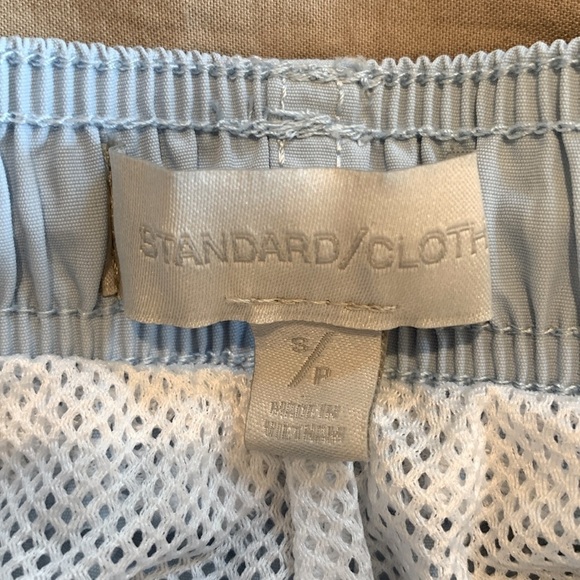 Urban Outfitters Mesh Lined Athletic Shorts Size S/P - Picture 7 of 13